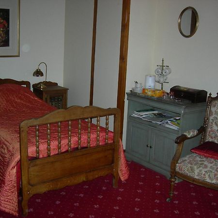 Bed and Breakfast La Ferme Rose Cergy Esterno foto