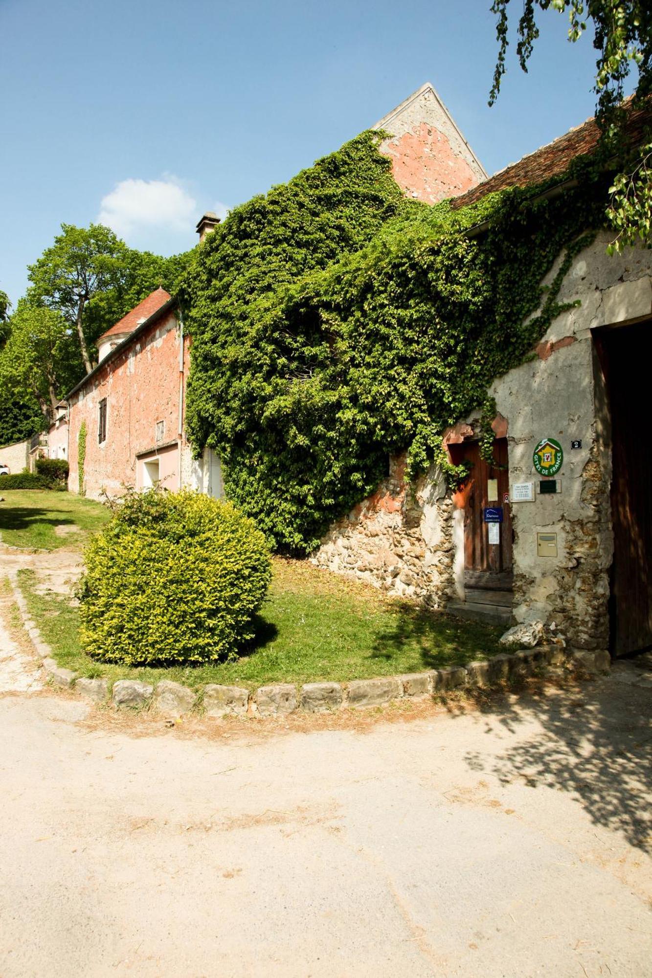 Bed and Breakfast La Ferme Rose Cergy Esterno foto