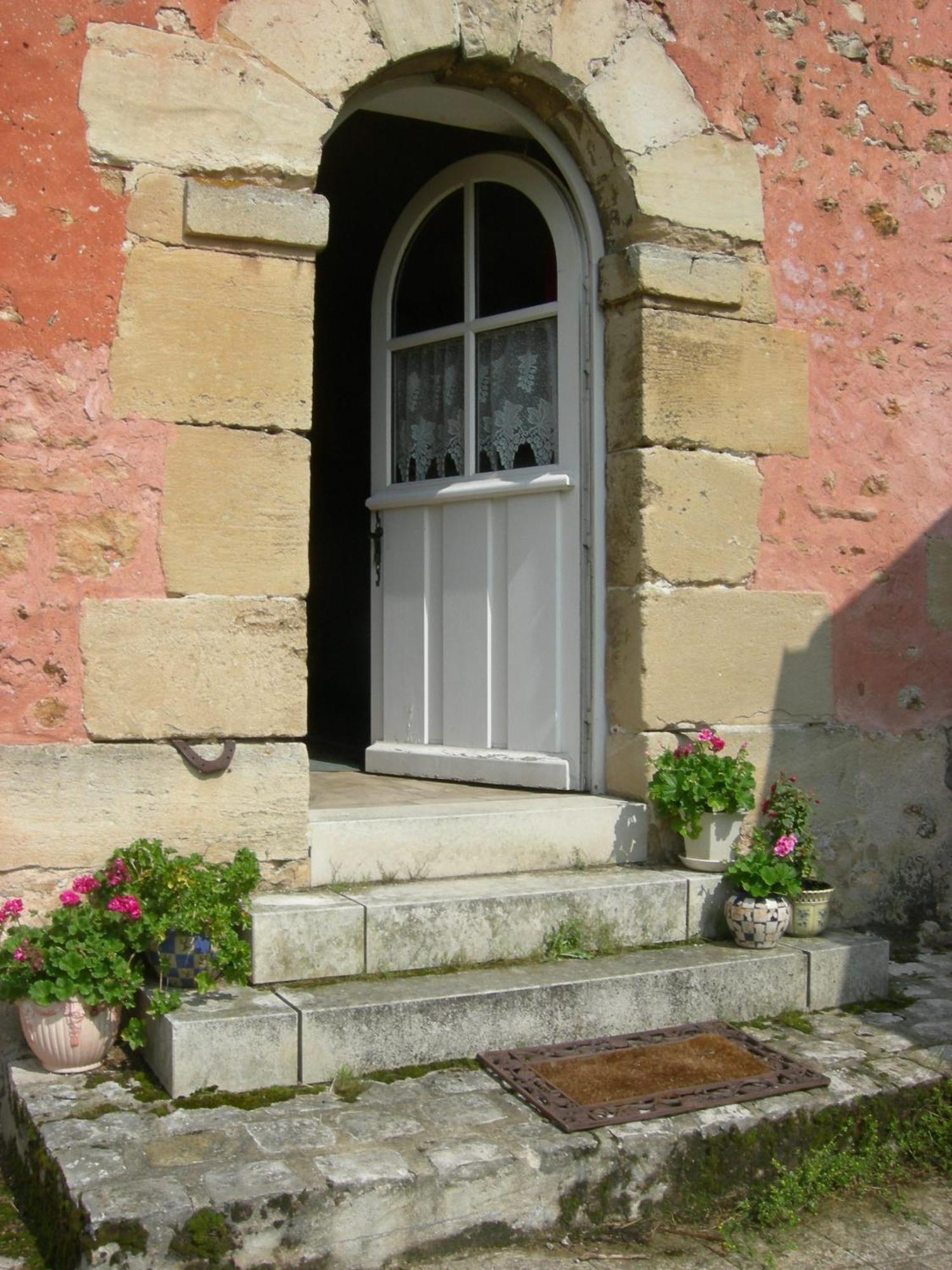 Bed and Breakfast La Ferme Rose Cergy Esterno foto
